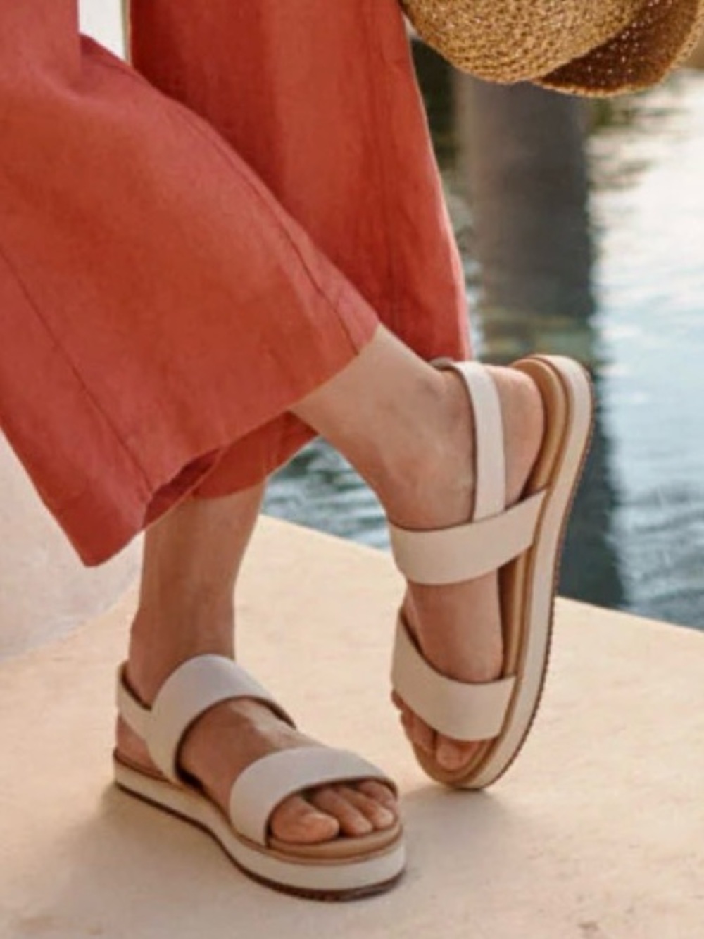 Nisolo Go-To Flatform Sandals 9.5 Leather Back Strap Resort Comfort Minimalistic